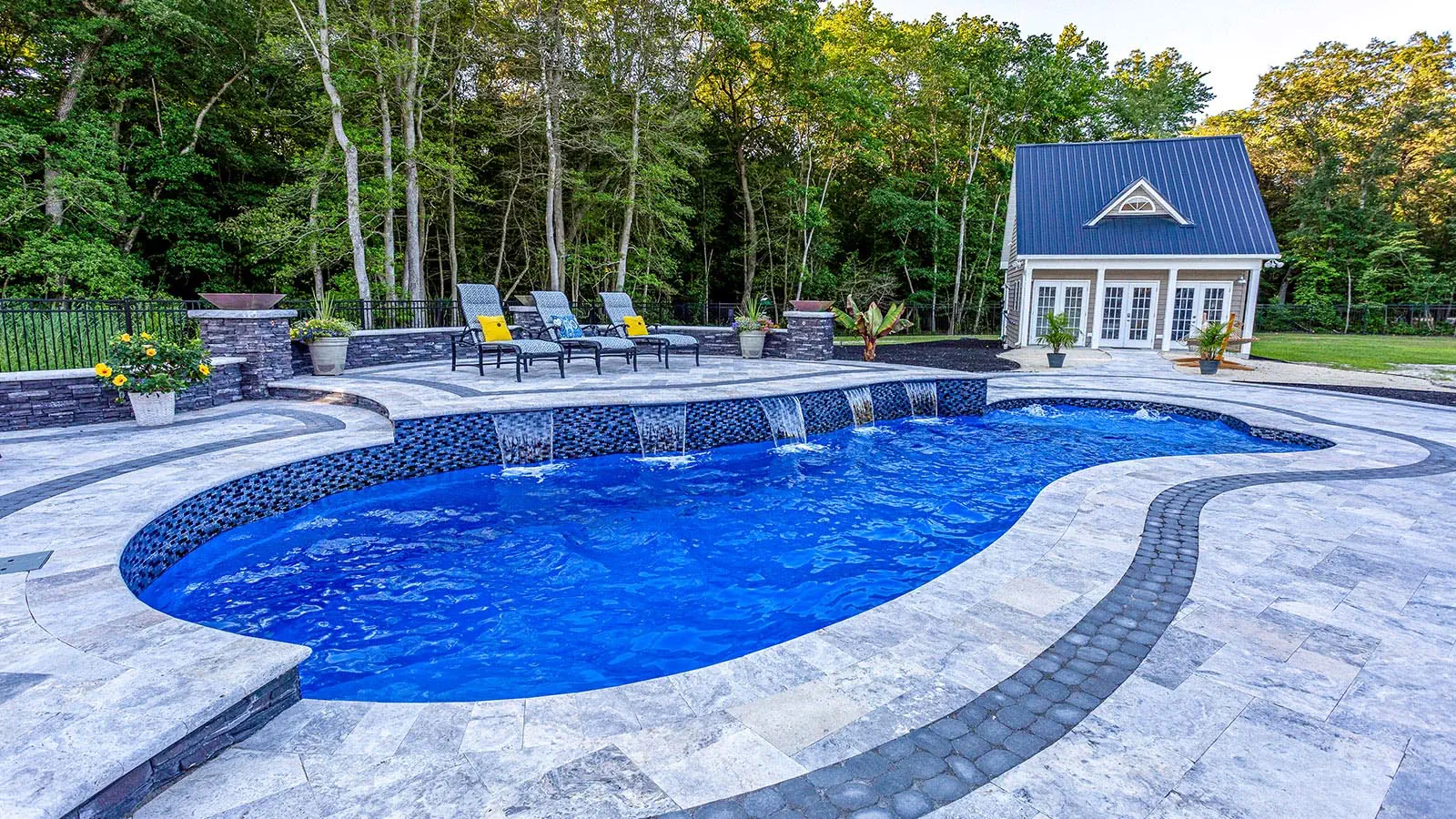 SapphireBlue_Hero A Leisure Pools fiberglass pool in Sapphire Blue color